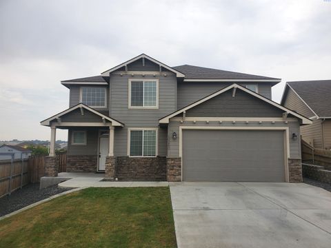Photo of 10260 W 18th Court, Kennewick, WA 99337 (MLS # 295007)