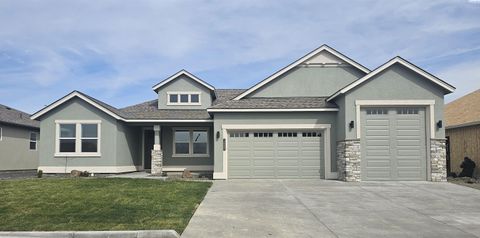Photo of 12005 Vincenzo Dr, Pasco, WA 99301 (MLS # 286188)