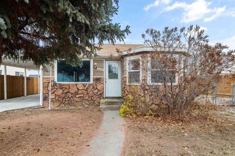 Photo of 1004 Warren Ct, Richland, WA 99352 (MLS # 289274)