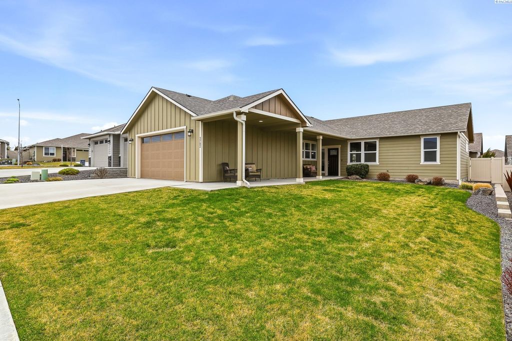 Photo of 3782 S Taft Street, Kennewick, WA 99338 (MLS # 291209)