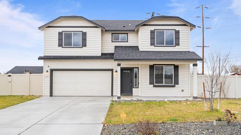 Photo of 615 E 21st Ave, Kennewick, WA 99337 (MLS # 289450)