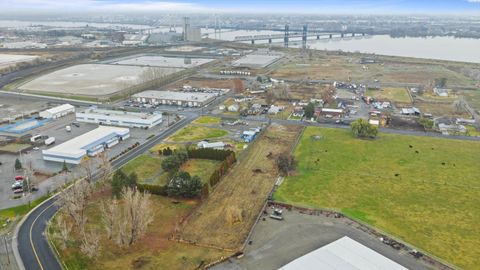 Photo of 1526 E 3rd Ave, Kennewick, WA (MLS # 289288)