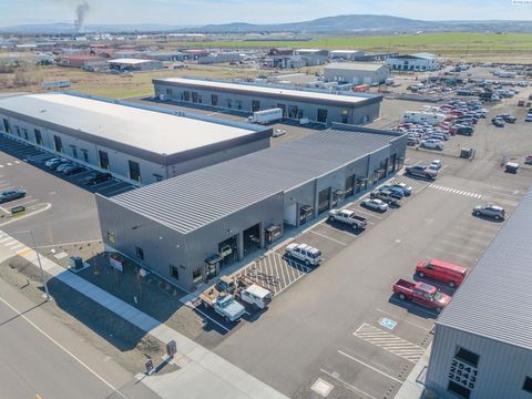 Photo of 2517 Logan St #103, Richland, WA (MLS # 285673)