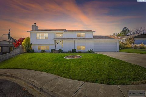 Photo of 1721 Widgeon Ct, West Richland, WA 99353 (MLS # 288620)