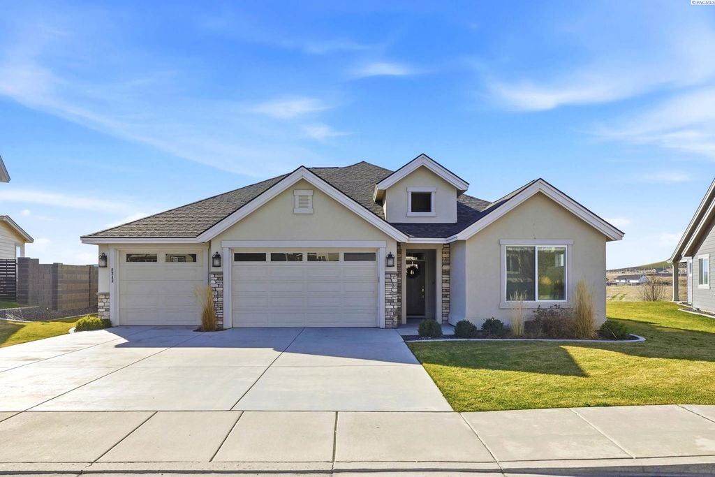 Photo of 2243 Legacy Lane, Richland, WA 99352 (MLS # 291002)