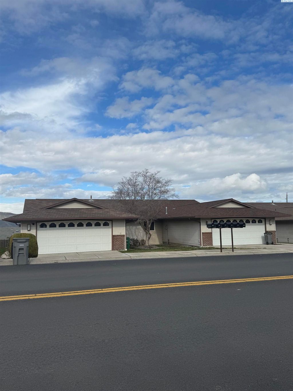 Photo of 931 Stewart Avenue #A, Airway Heights, ID 83501 (MLS # 293019)