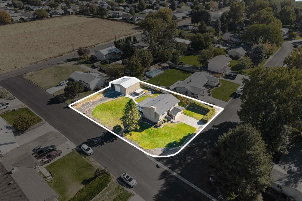 Photo of 4603 S Hartford St, Kennewick, WA 99337 (MLS # 288296)