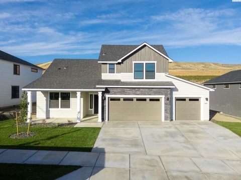 Photo of 3662 Highview St, Richland, WA 99352 (MLS # 283690)