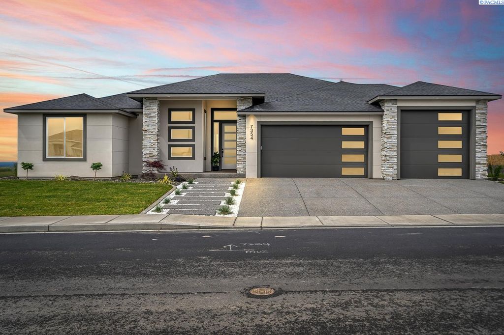 Photo of 7354 W 22nd Ave, Kennewick, WA 99338 (MLS # 292068)