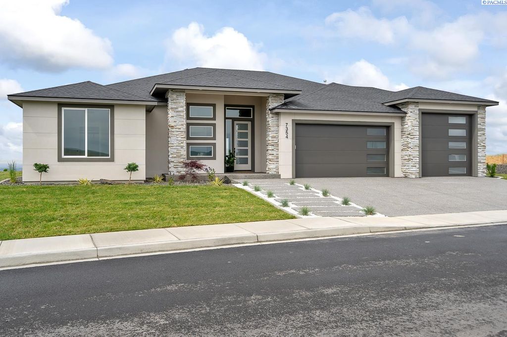 Photo of 7354 W 22nd Ave, Kennewick, WA 99338 (MLS # 292068)