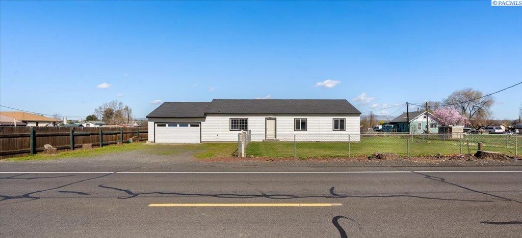 Photo of 104804 W Oie, Prosser, WA 99350 (MLS # 291491)