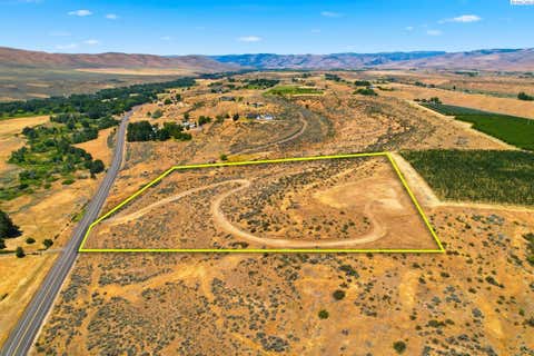 Photo of 17011 Ahtanum Road, Yakima, WA (MLS # 294151)