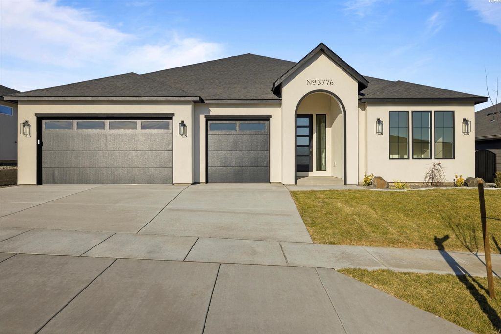 Photo of 3776 Boxberger St, Richland, WA 99352 (MLS # 290667)