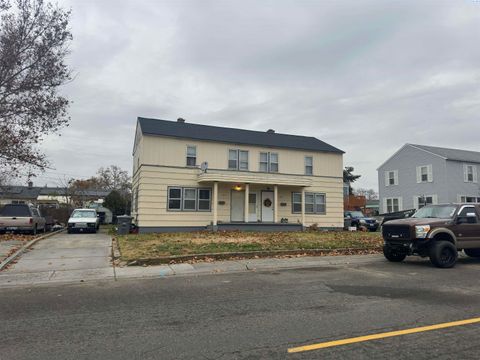 Photo of 1441 Thayer Dr, Richland, WA 99354 (MLS # 289173)