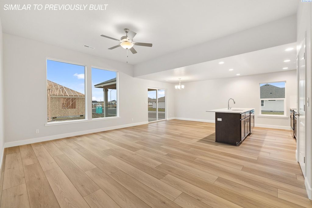 Photo of 6409 Rd 90, Pasco, WA 99301 (MLS # 292713)