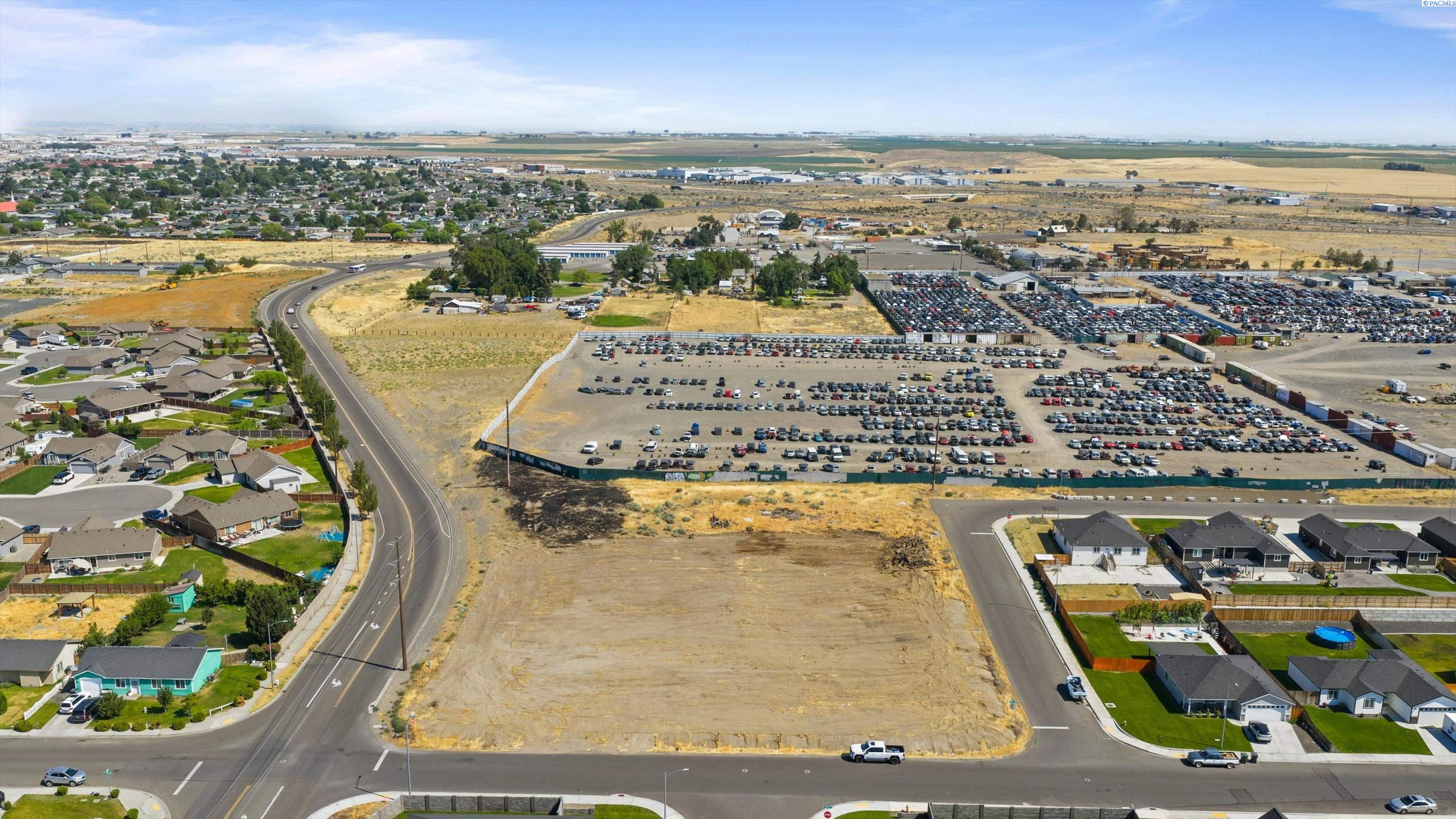 Photo 1 of 2 — Helena St, Pasco, WA 99301