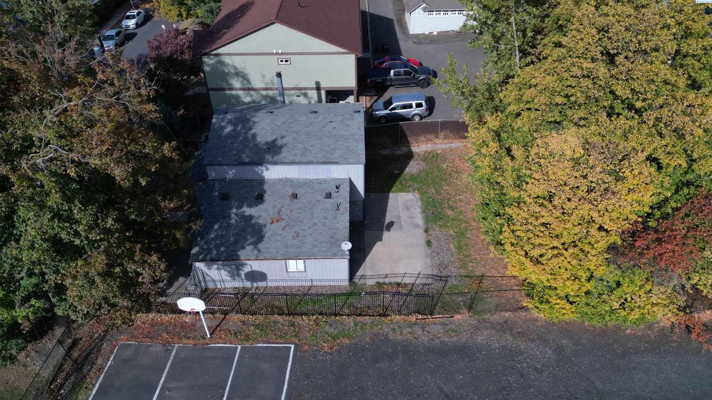 Photo of 900 NE Indiana St, Pullman, WA 99163 (MLS # 288359)