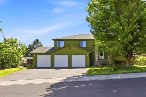 Photo of 1102 Oxford Ave, Richland, WA 99352 (MLS # 294396)
