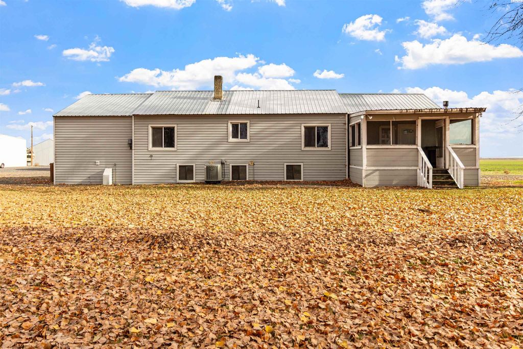 Photo of 1510 Dilling Rd, Connell, WA 99932 (MLS # 289039)