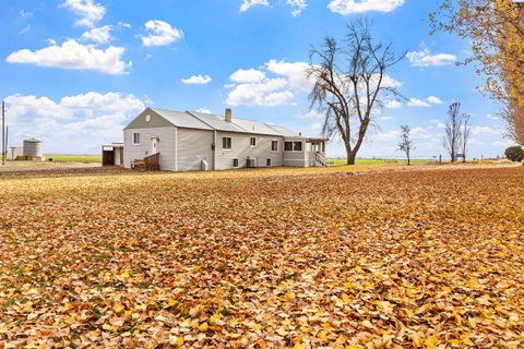 Photo of 1510 Dilling Rd, Connell, WA 99932 (MLS # 289039)