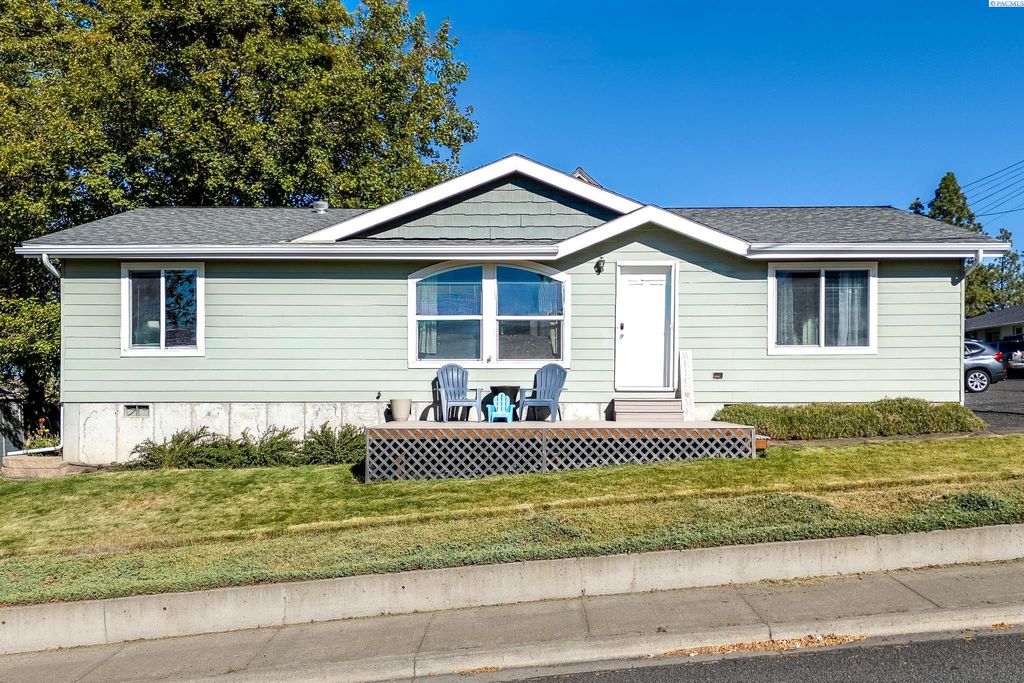 Photo of 608 S I St, Colfax, WA 99111 (MLS # 291772)