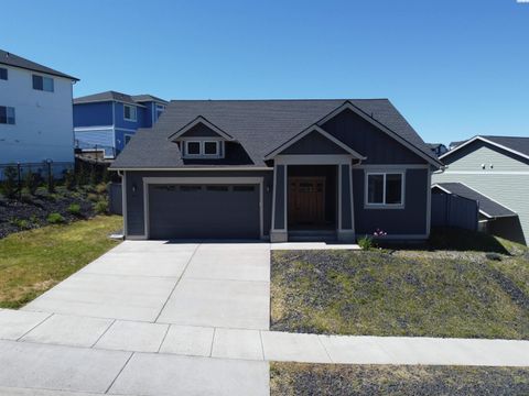 Photo of 845 SW Marcia Dr, Pullman, WA 99163 (MLS # 293489)