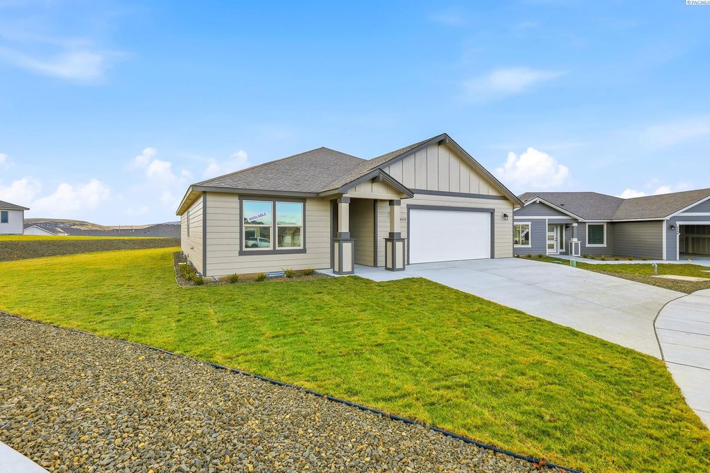 Photo of 6449 W 29th Ct, Kennewick, WA 99338 (MLS # 292201)