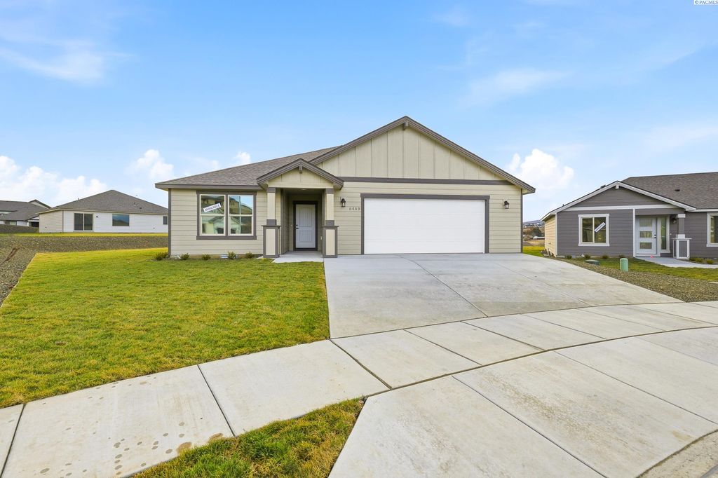 Photo of 6449 W 29th Ct, Kennewick, WA 99338 (MLS # 292201)