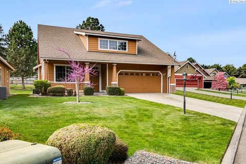 Photo of 7617 W 20th Avenue, Kennewick, WA 99338 (MLS # 292113)