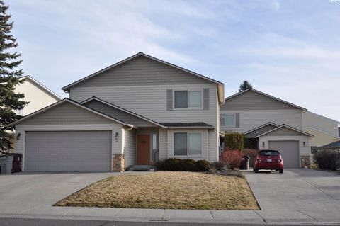 Photo of 580-582 SE Shoemaker Pl, Pullman, WA 99163 (MLS # 291130)