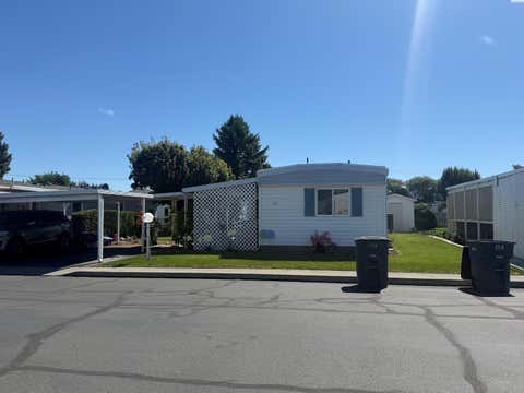 Photo of 7901 W Clearwater Unit #157 AVE, Kennewick, WA 99336 (MLS # 295165)