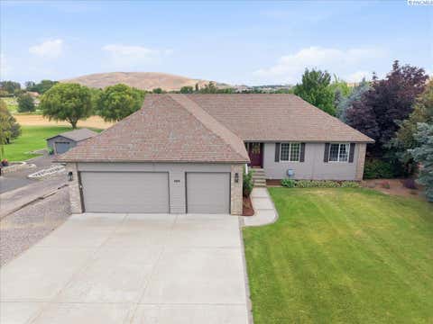 Photo of 4101 Northlake Dr, West Richland, WA 99353 (MLS # 294449)