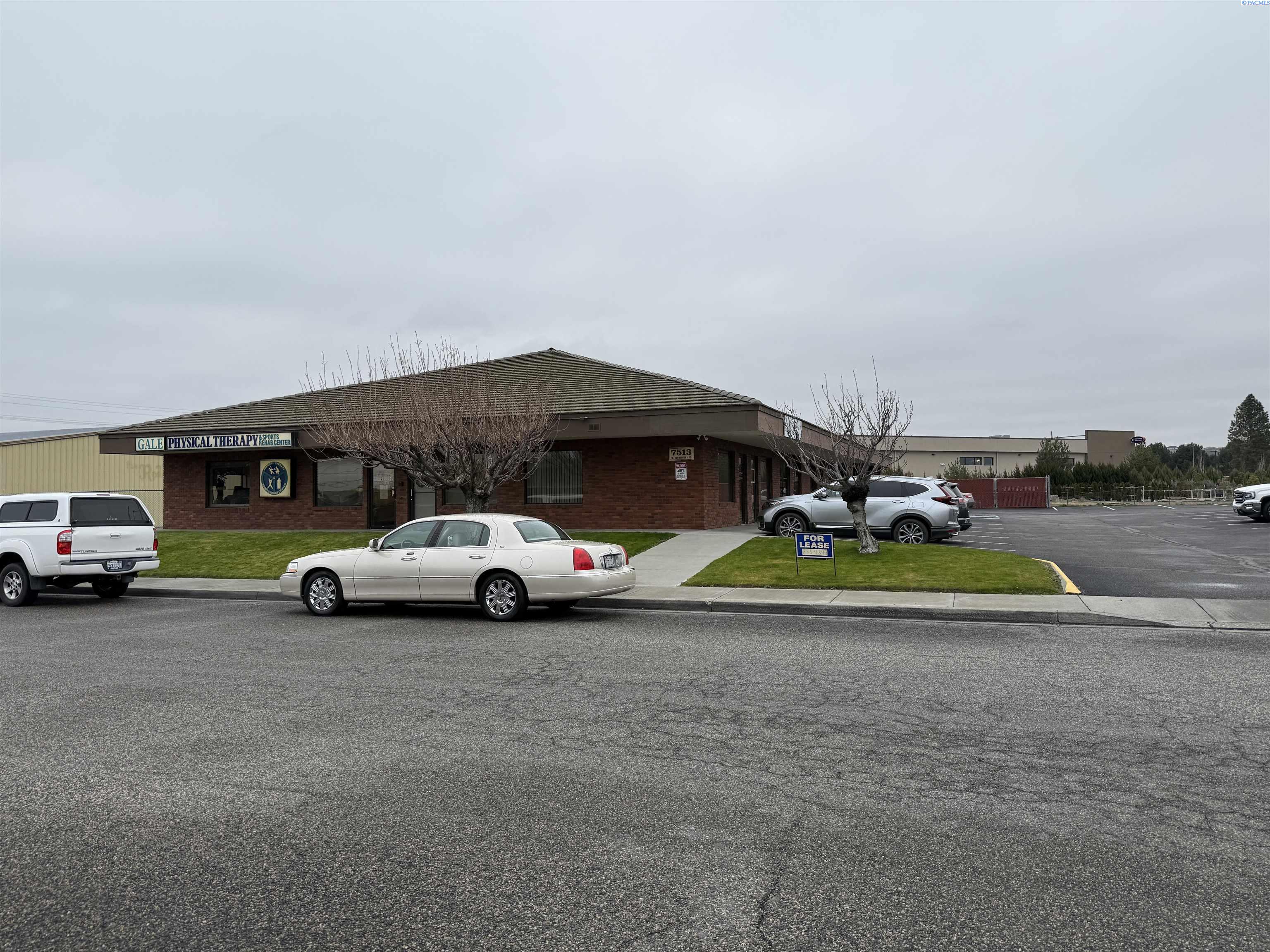 Photo 1 of 5 — 7513 W Kennewick Ave Unit Ste D, Kennewick, WA 99336