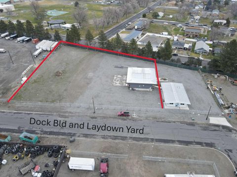 Photo of 425 S Idaho Ave, Pasco, WA (MLS # 290201)