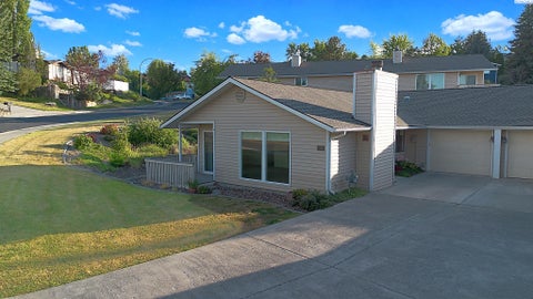 Photo of 1165 SW Wadleigh Dr, Pullman, WA 99163 (MLS # 294254)