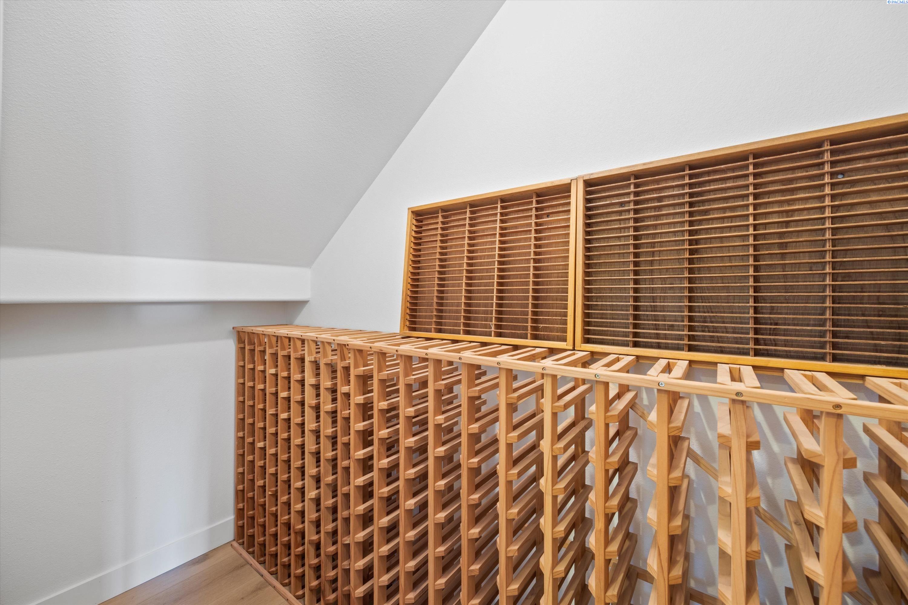 Richland, Washington 99352, United States, 5 Bedrooms Bedrooms, ,4 BathroomsBathrooms,Residential,Active,237976