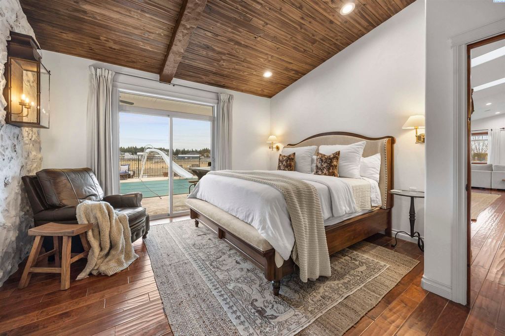 Photo of 8101 Olin Ct, Pasco, WA 99301 (MLS # 290135)