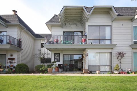 Photo of 2401 W Canal Drive #4b Dr, Kennewick, WA 99336 (MLS # 291670)