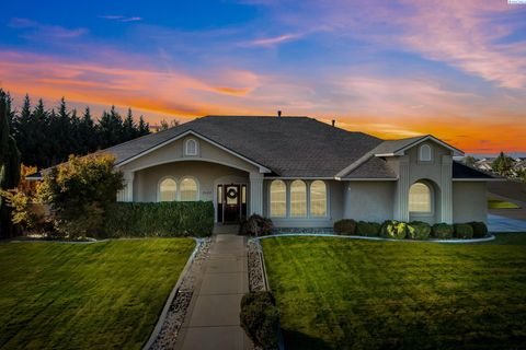 Photo of 3520 Serena Ln, Pasco, WA 99301 (MLS # 288297)