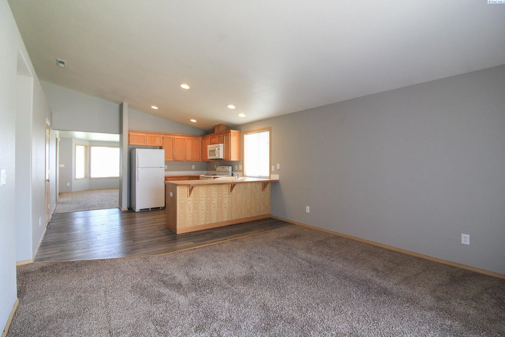 Photo of 4535 Muris Lane, Pasco, WA 99301 (MLS # 292763)