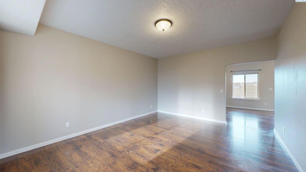 Photo of 1420 SW Panorama Dr, Pullman, WA 99163 (MLS # 289689)