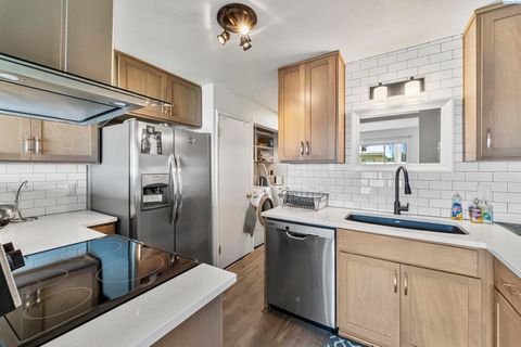 Photo of 1311 Goethals Dr #E, Richland, WA 99354 (MLS # 285687)