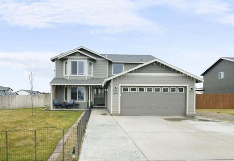 Photo of 4402 Moline Lane, Pasco, WA 99301 (MLS # 290341)