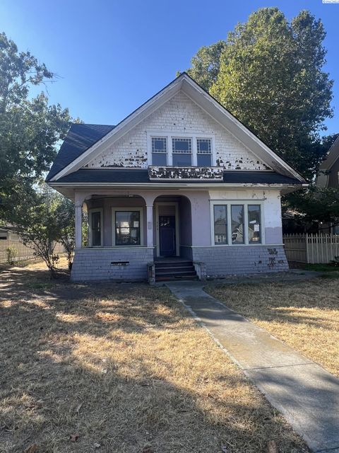 Photo of 523 W Kennewick Ave, Kennewick, WA 99336 (MLS # 287518)