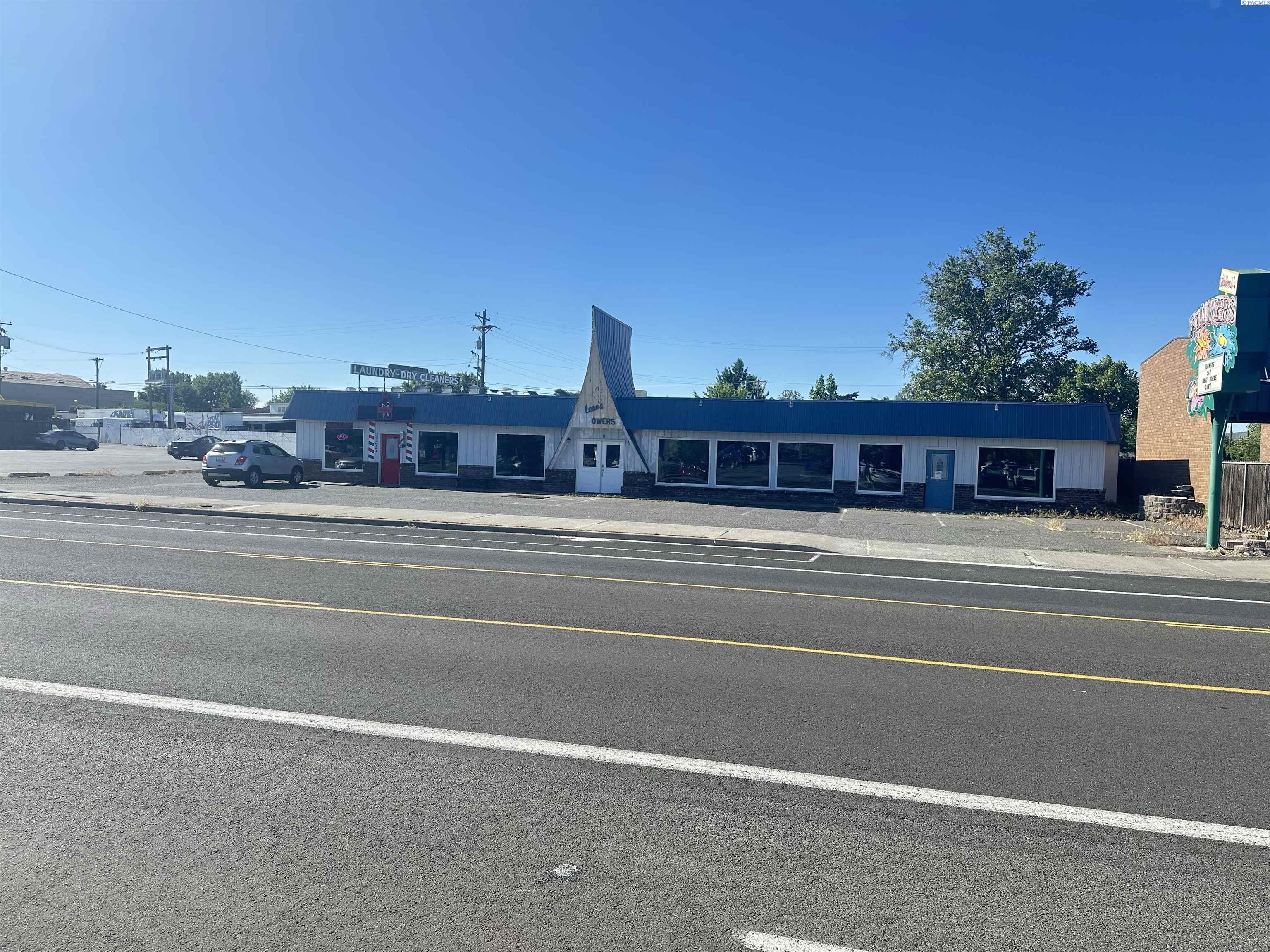 Photo 1 of 2 — 1177 Lee Blvd, Richland, WA 99352