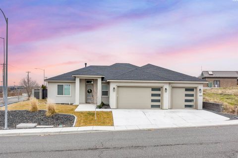 Photo of 3605 S Nelson St, Kennewick, WA 99338 (MLS # 289877)