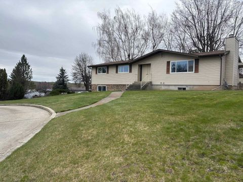 Photo of 315 N Division St, Palouse, WA 99161 (MLS # 291698)