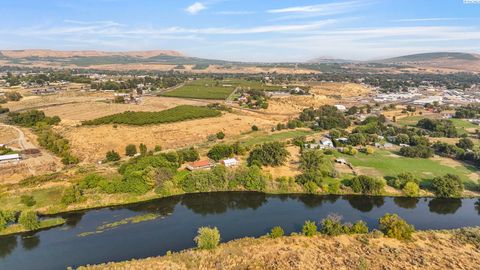Photo of NKA N Kendall Rd Nw, Benton City, WA 99320 (MLS # 287583)