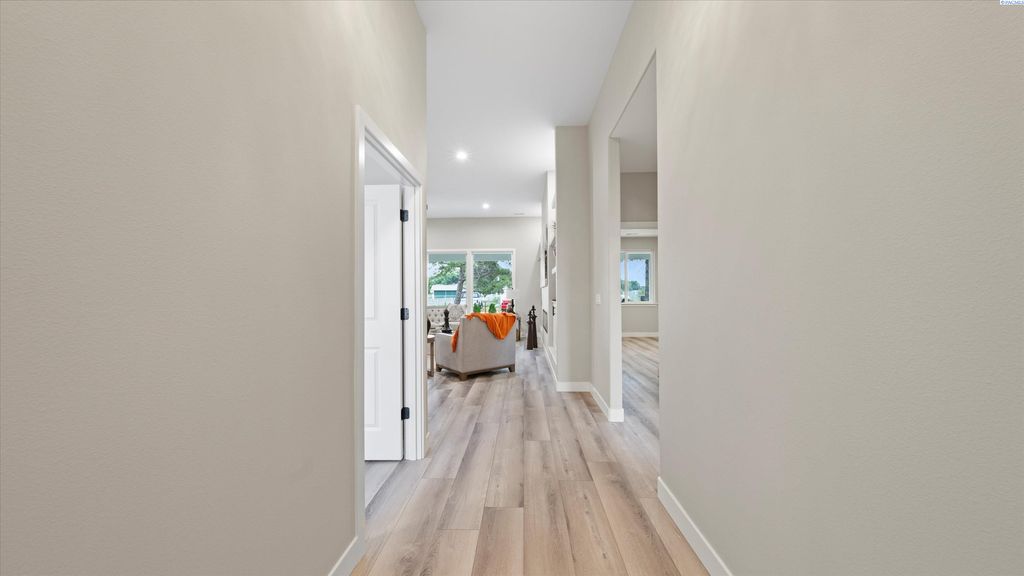 Photo of 215622 E Sr 397 Hwy, Kennewick, WA 99337 (MLS # 290372)