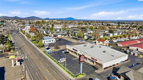 Photo of 5020 W Clearwater Avenue #C, Kennewick, WA 99336 (MLS # 292341)